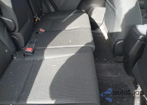 2018 Toyota Rav4 Le z USA, uszkodzony, nr VIN JTMBFREV7JD253214